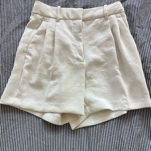 Aritzia effortless short